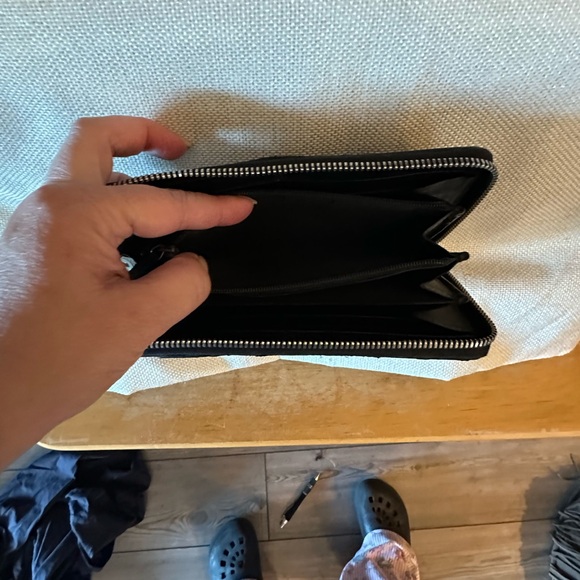 Authentic Gucci long zippered wallet main image 1